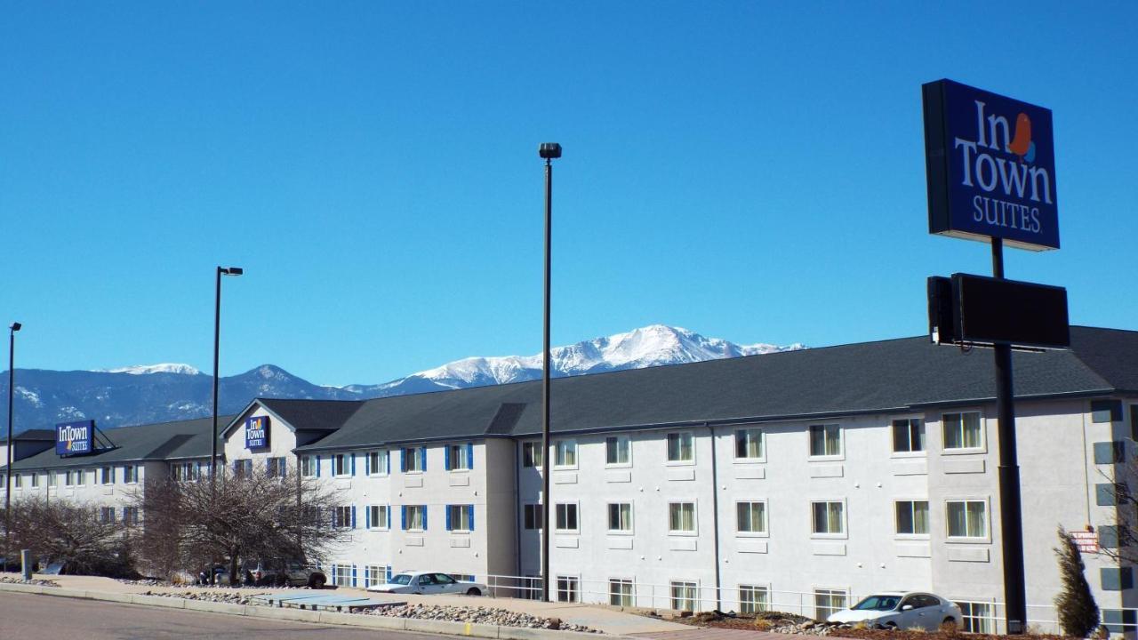 Intown Suites Extended Stay Колорадо Спрингс Екстериор снимка